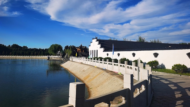 德芳潭陵园环境好，景观好，静候预约咨询